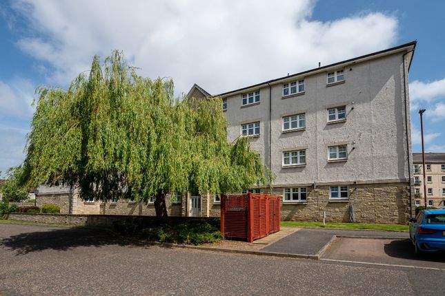 Thumbnail Flat to rent in New Orchardfield, Edinburgh