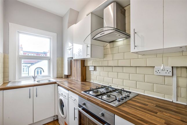 5, Welham Road, Furzedown photo 4