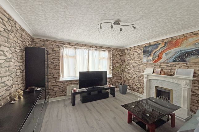 42, Rowley Road, Boston photo 5