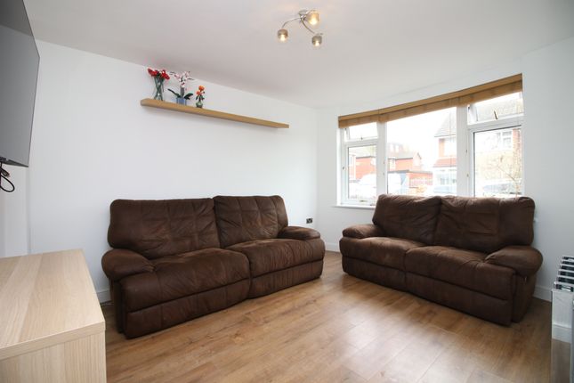 20, Hatfield Close, Thornton-Cleveleys photo 2