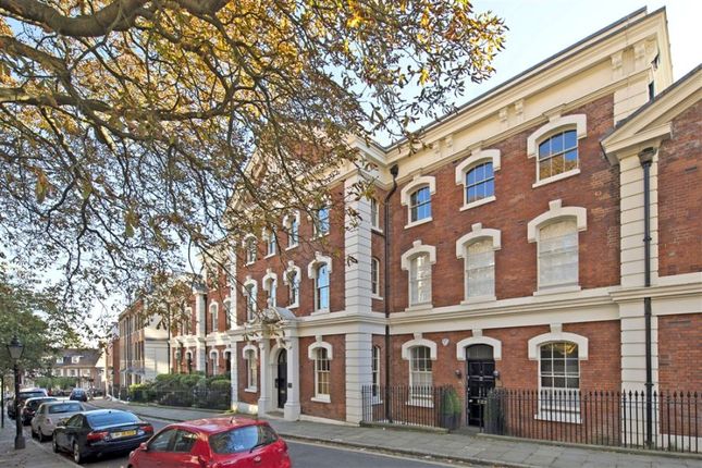 Thumbnail Flat to rent in Kendall Hall, New End, Hampstead