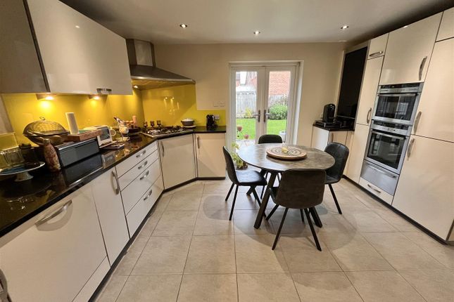 4, Orwell Close, Cheshire photo 3