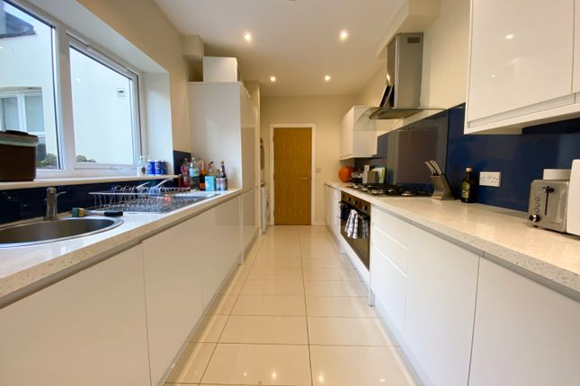 152, Miskin Street(*), Cardiff photo 4