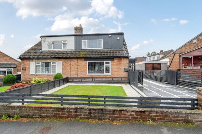 3-bed semi-detached on Chatsworth Fall, West Yorkshire, £280,000