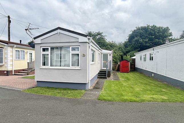 Thumbnail Mobile/park home for sale in St. Christophers Park, Ellistown, Leicestershire