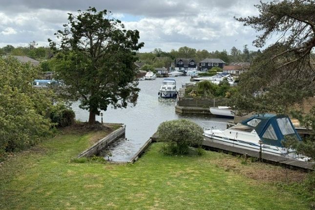 Waterside Nook, Brimbelow Road, Norwich photo 2