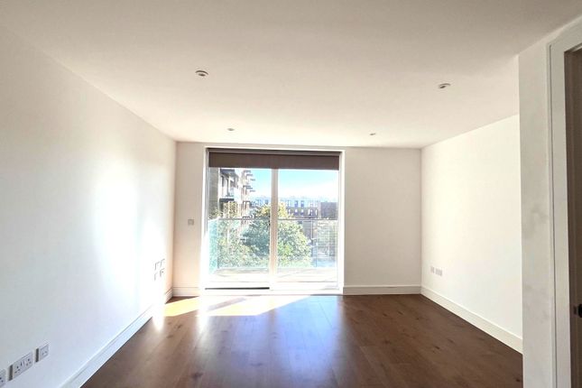 Flat 99 Merlin Court,, Merlin Court, London photo 3
