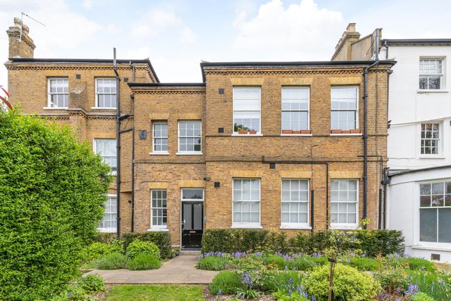 Thumbnail Flat for sale in Ealing Court Mansions, St. Marys Road, Ealing, London