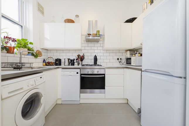 Flat for sale in Dartmouth Park Hill, London