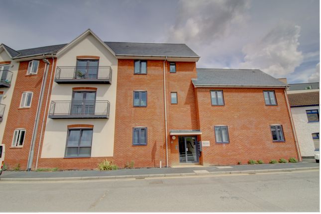 Thumbnail Flat for sale in Springfield Basin, Wharf Road, Chelmsford