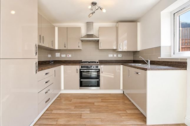 10, Banteng Terrace, Milton Keynes photo 3