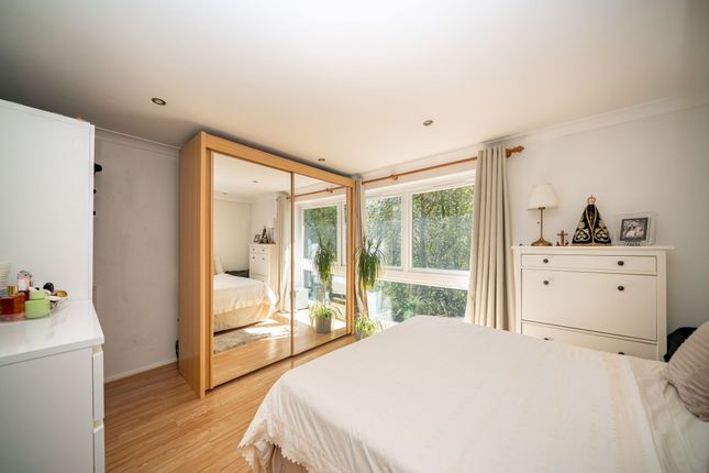 2 Datchet Close, Hemel Hempstead photo 4