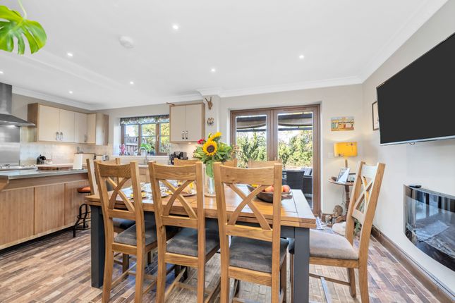 Finch Rise, Rectory Road, Stowmarket photo 3