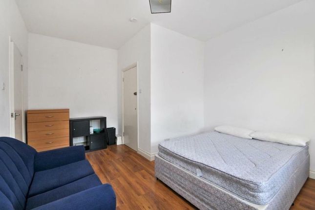 Thumbnail Studio to rent in Mount View Road, London