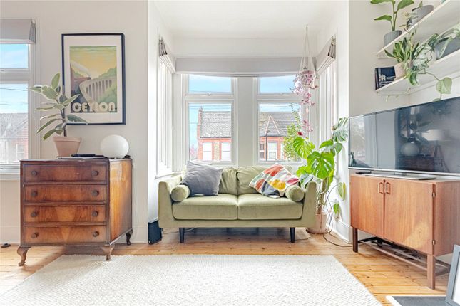 Flat for sale in Clementina Road, Leyton, London