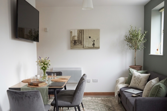 Flat 4, 92 Redcliff Street, Bristol photo 4