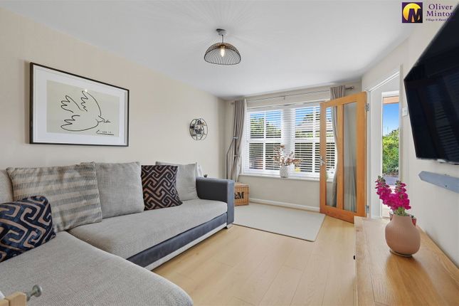 3, Regal Close, Standon photo 2