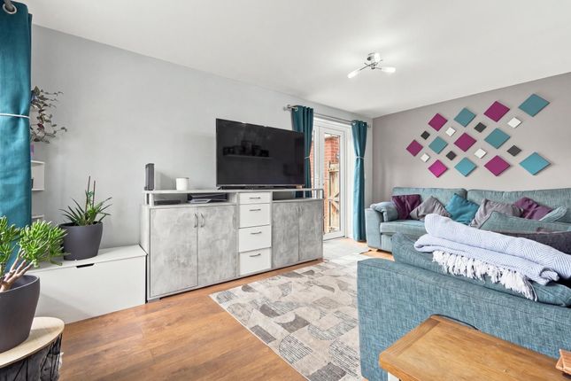 11 Dhobi Place, Ipswich photo 3
