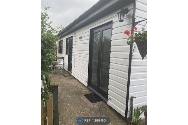 Barkham Road, Wokingham photo 2
