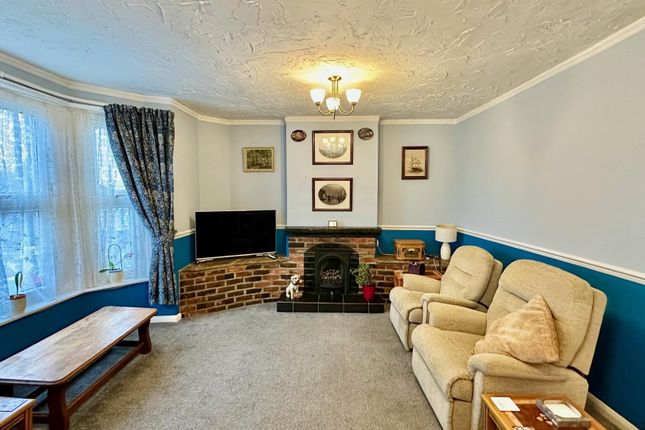 32, Whitefriars Road, Hastings photo 2