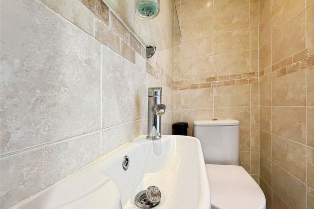 Room 4, 304, Wisden Road, Hertfordshire photo 5