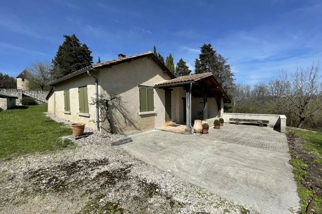 Villa for sale in Coulx, Lot Et Garonne, Nouvelle-Aquitaine