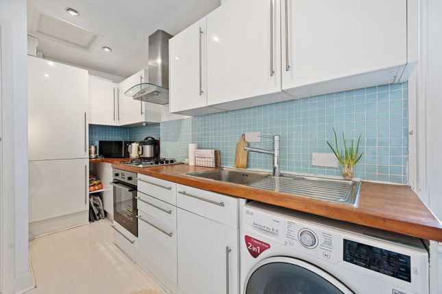 Flat 3, 19 Allison Road, London photo 4