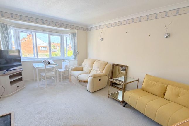 Flat 41, Sovereign Court, 21 Wannock Road, Eastbourne photo 2