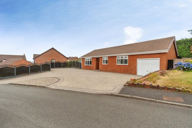3-bed house on 1a, Queens Gardens, Netherton, Dudley, £365,000