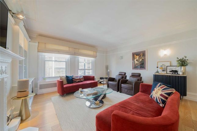 Flat to rent in Park Mansions, Knightsbridge, London