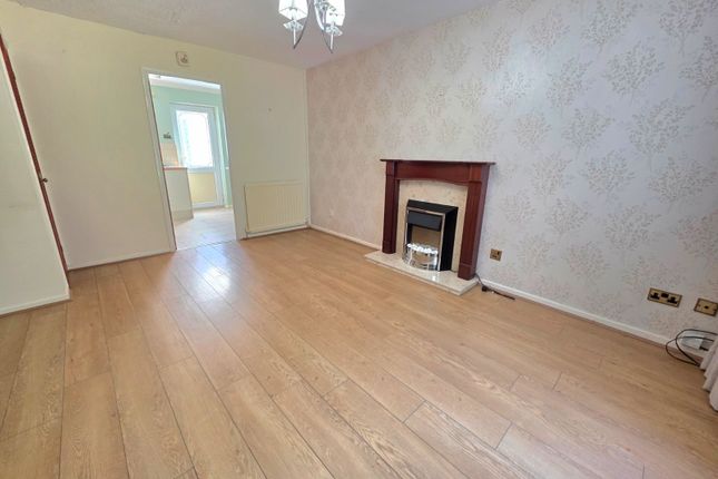 21, Sealand Drive, Warwickshire photo 2