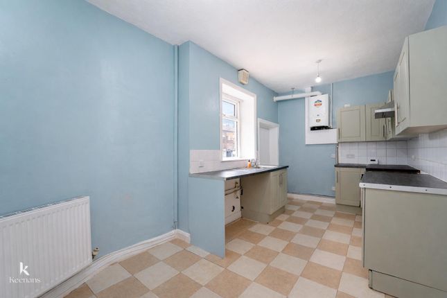 8, Read Street, Accrington photo 3