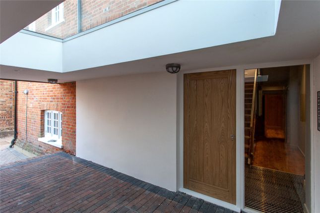 Flat to rent in Friday Street, Henley-On-Thames, Oxfordshire