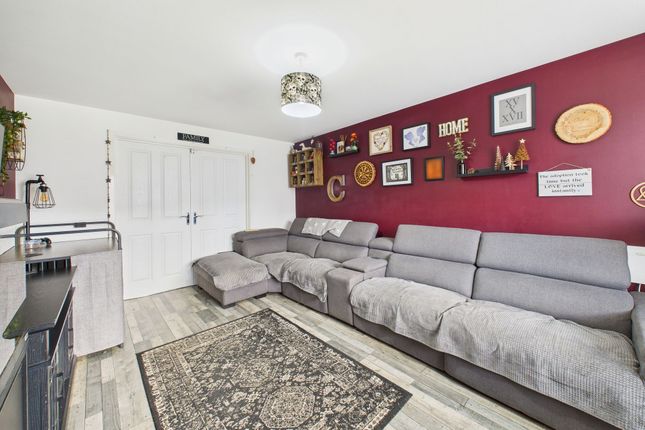 27 Grayling Way, Workington photo 4