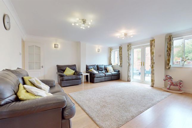 20, Bremen Grove, Milton Keynes photo 2
