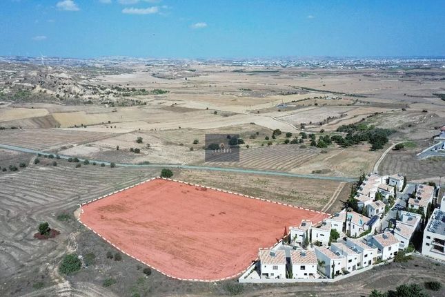 Land for sale in Tersefanou, Cyprus