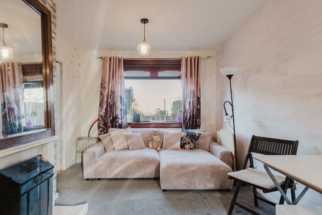 39 Hillwood Gardens, Ratho Station, City of Edinburgh photo 3