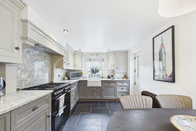 21 Wash Green, Matlock photo 3