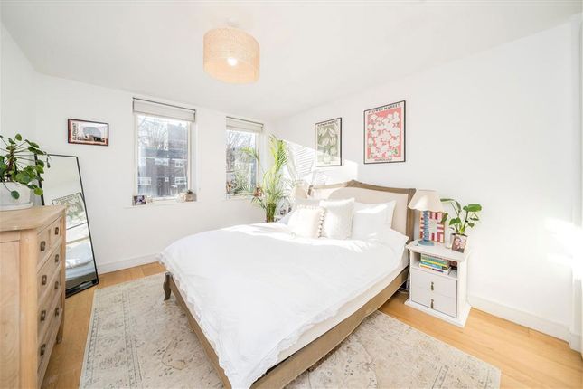 Gideon Road, London photo 4