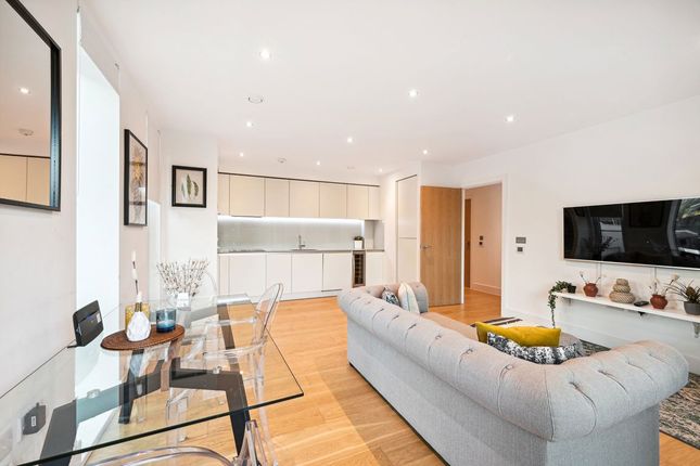 Apartment 29, 500, Chiswick High Road, London photo 4
