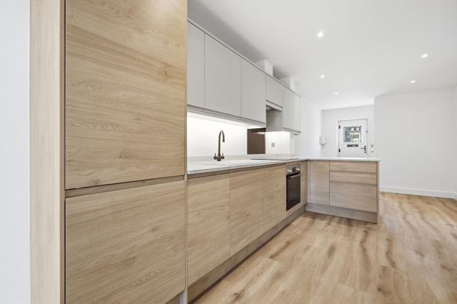 6 Foundry Terrace Cooks Way, Hitchin photo 2