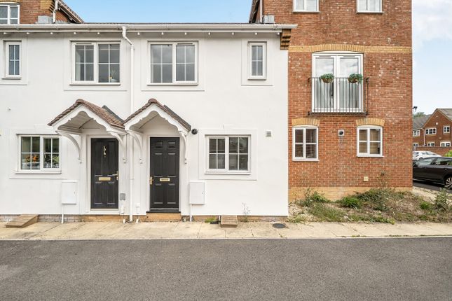 2-bed house on 16, Hepworth Road, Swindon, £230,000