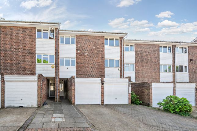 3-bed house on 12, Invicta Close, Chislehurst, £450,000