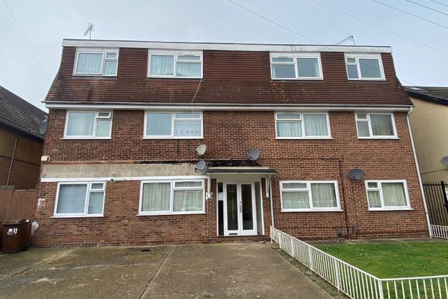 2-bed house on 19E, Norton Road, Dagenham, £1,680/mo