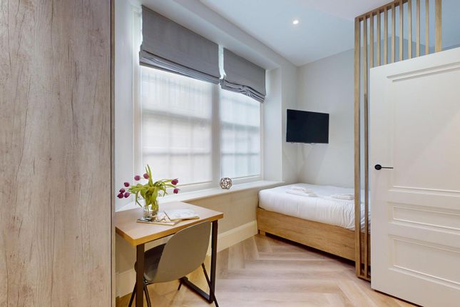 31 Draycott Avenue, LONDON photo 2