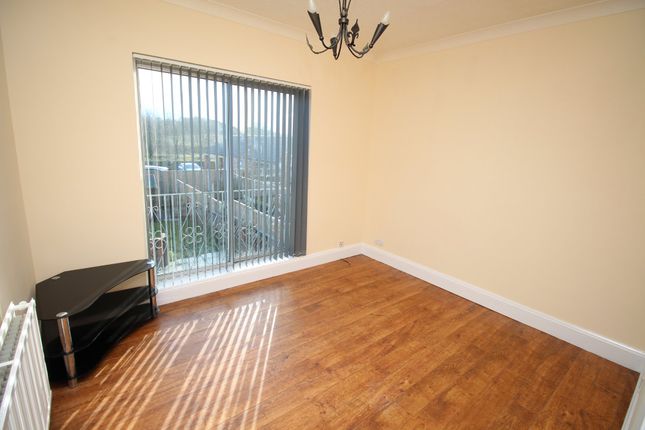 6, Stentons Terrace, Mexborough photo 4
