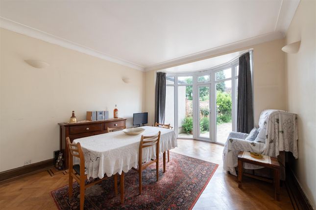 6, Exeter Road, London photo 4