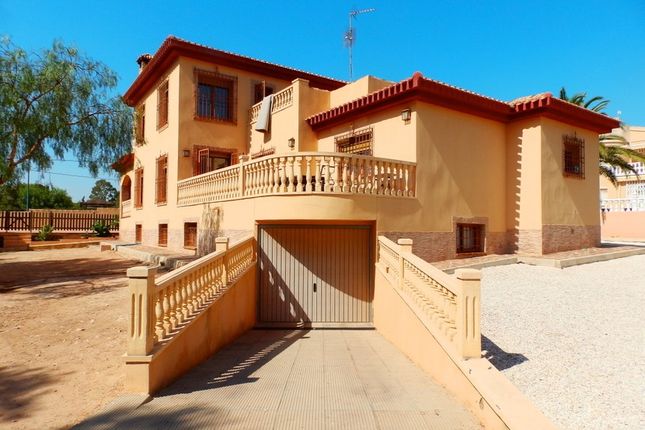 Thumbnail Villa for sale in Pinar De Campoverde, Valencia, Spain