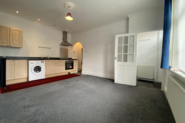 81, Union Road, Liversedge photo 5