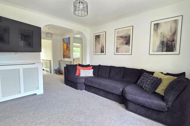 Debnam Close, Belton photo 2